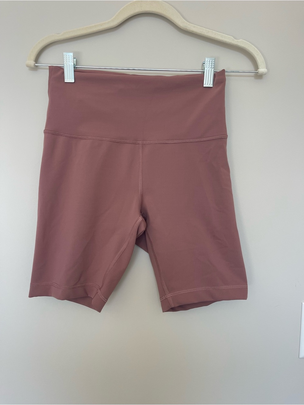 Lululemon High-Rise Wunder Train Bike Shorts in Dusty Mauve